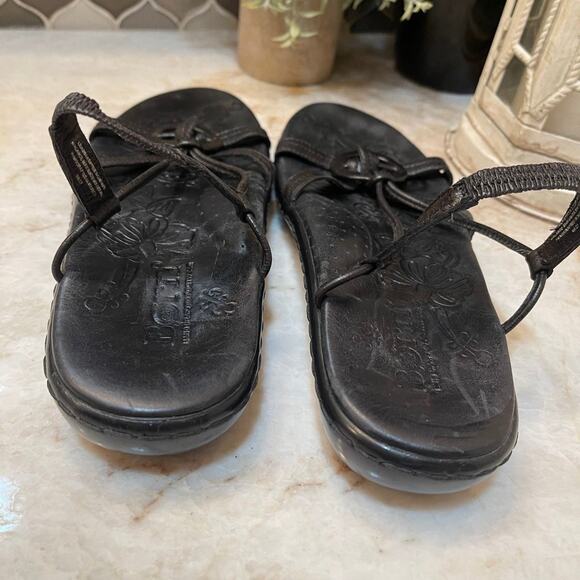 Born black leather Sandals Sz 10 - Picture 5 of 8
